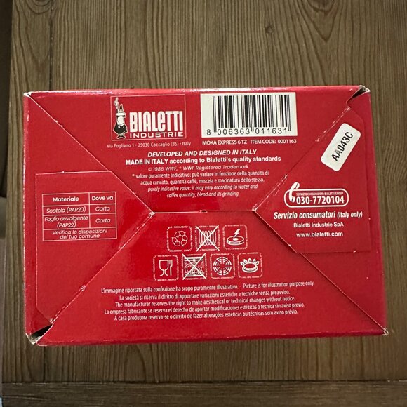 Bialetti Moka Express Espresso Maker Italy Made Aluminium 6 Cup Wedding Gift NEW - Picture 5 of 6